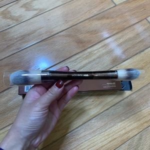 Hourglass Veil Powder Brush